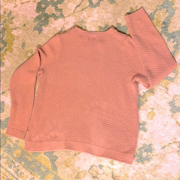 ❤️Tan colored sweater - Picture 3 of 9